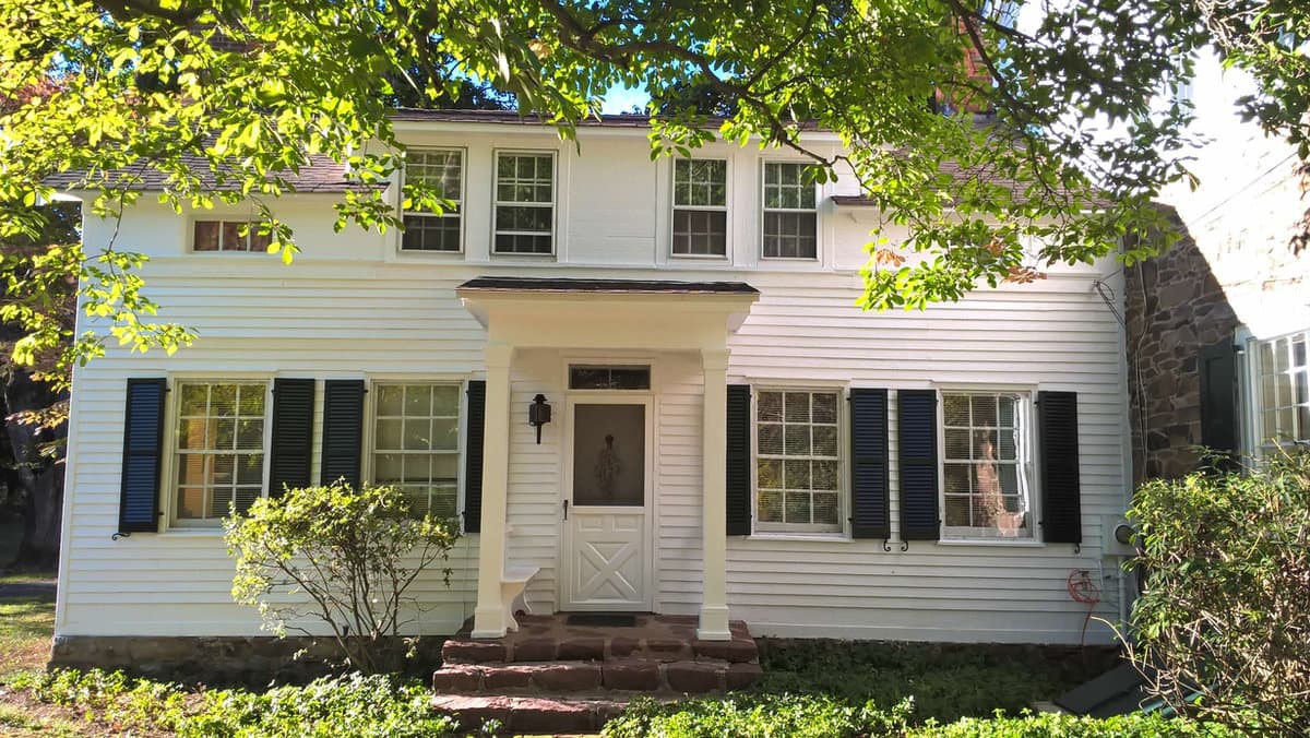 Colonial siding and trim